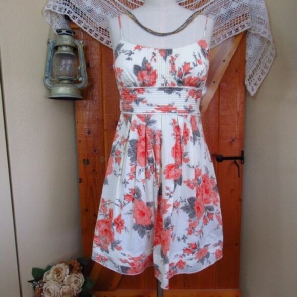 Xtraordinary Mini Floral Fit & Flare Dress Junior Size 7 Spaghetti Strap Spring - Picture 1 of 6
